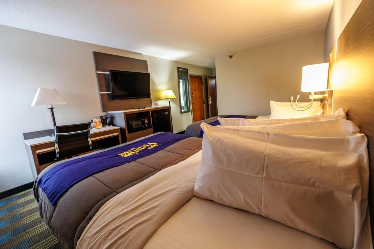 New Victorian Inn & Suites Омаха Экстерьер фото