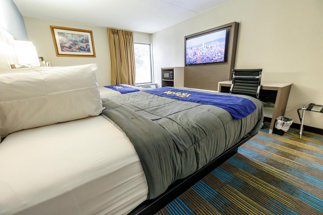 New Victorian Inn & Suites Омаха Экстерьер фото