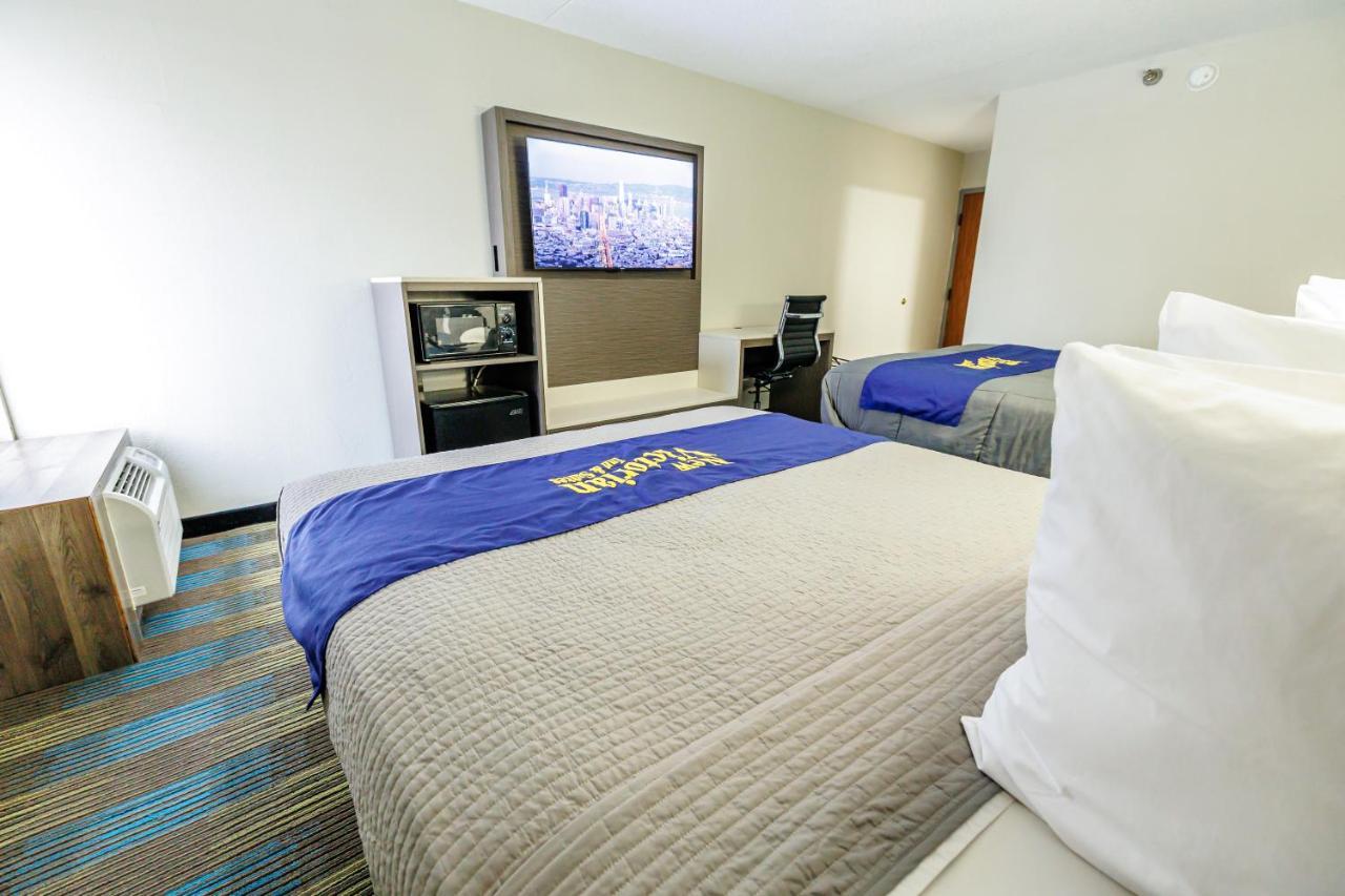 New Victorian Inn & Suites Омаха Экстерьер фото