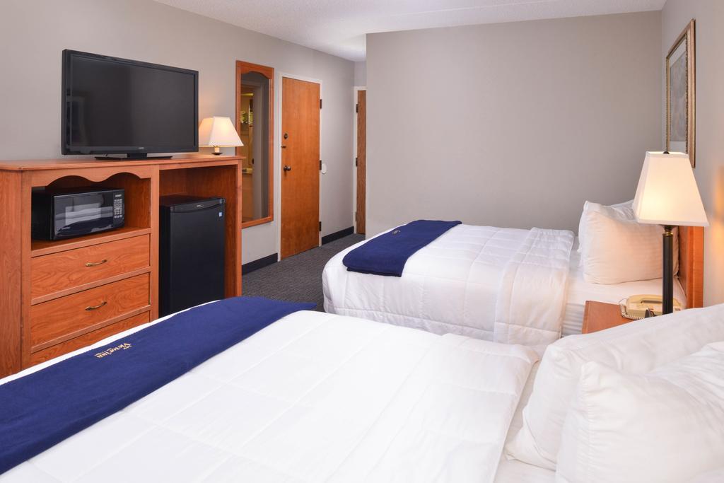 New Victorian Inn & Suites Омаха Экстерьер фото