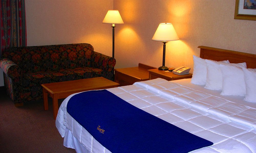 New Victorian Inn & Suites Омаха Экстерьер фото